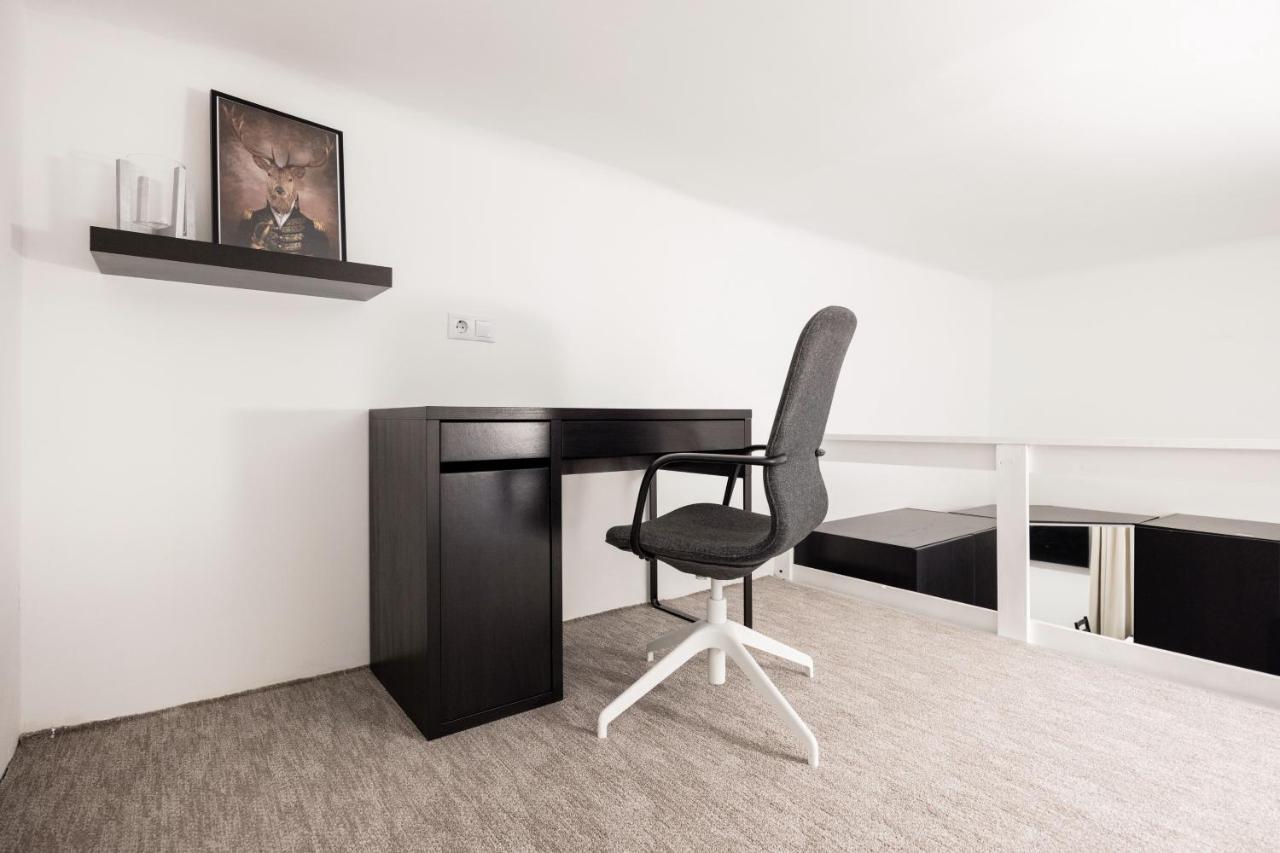 Apartmán Charming Downtown Hideaway Steps From New York Cafe! Budapešť Exteriér fotografie