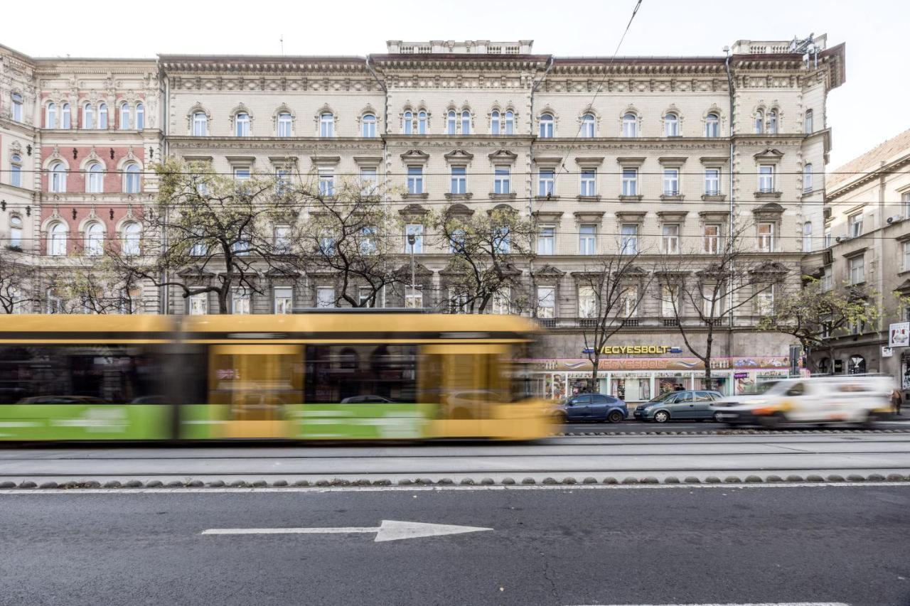 Apartmán Charming Downtown Hideaway Steps From New York Cafe! Budapešť Exteriér fotografie